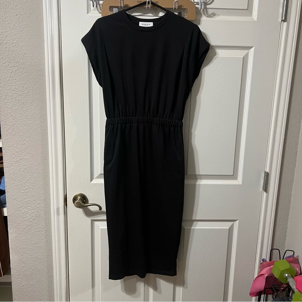 Fitted Dress with Pockets